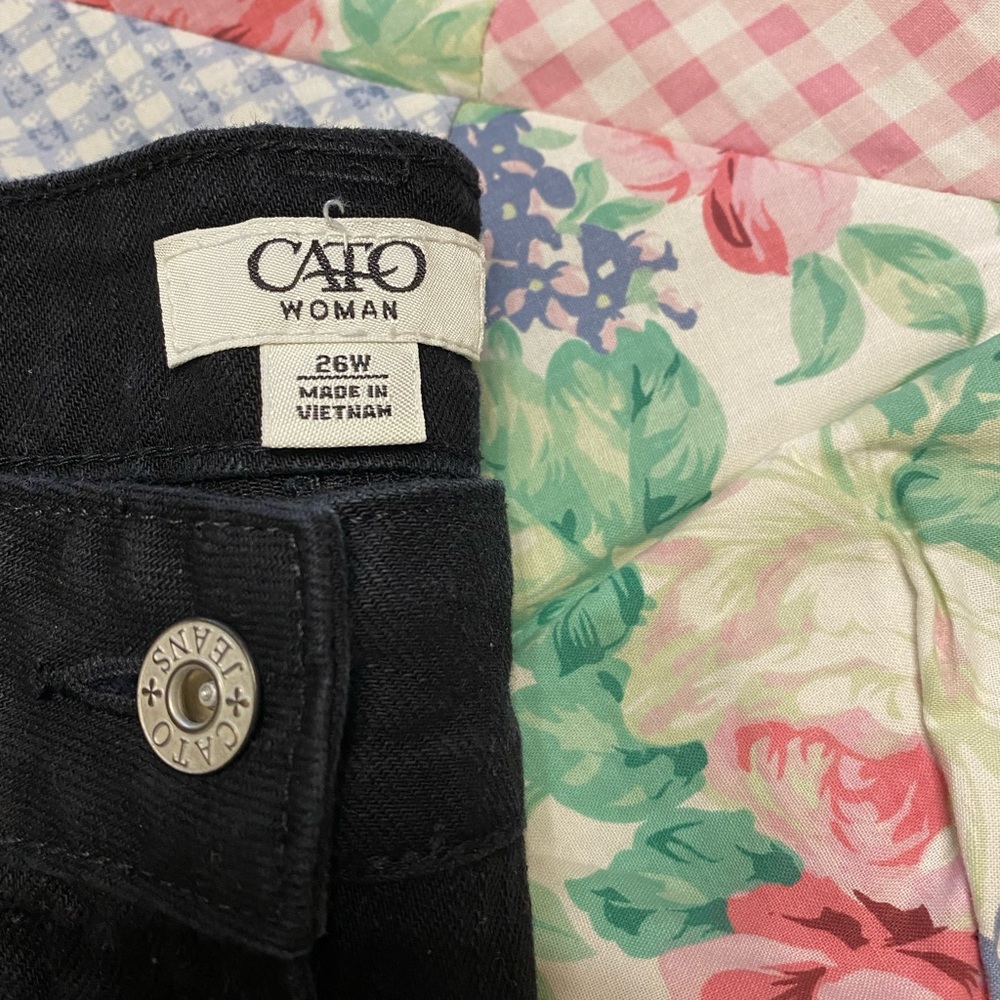 Cato capris